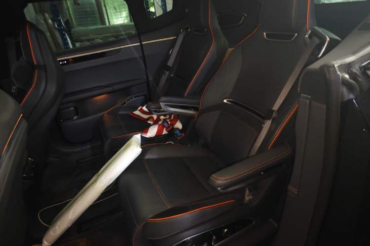 Used HiPhi X 2021 Flagship Edition 6-Seater Left Rear Seat