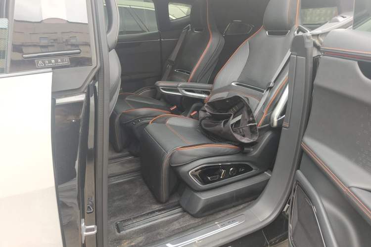 Used HiPhi X 2021 Flagship Edition 6-Seater Left Rear Seat