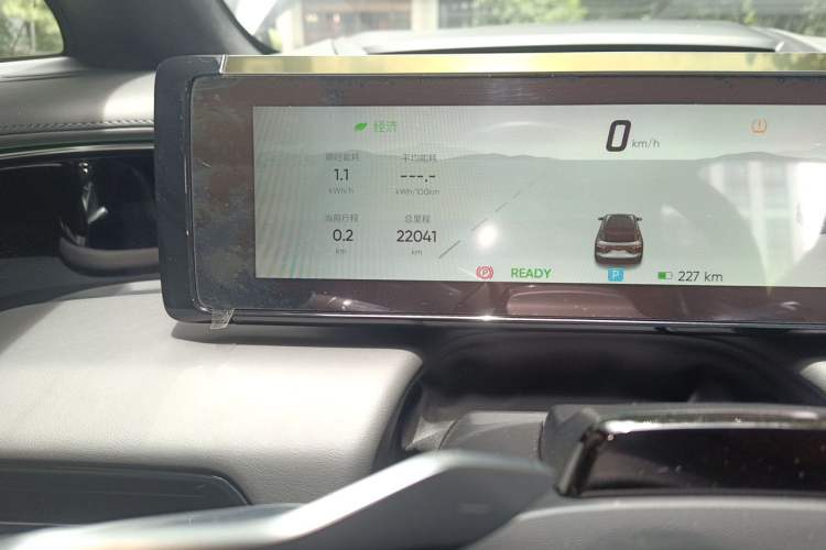 Used HiPhi X 2021 Founder Edition 6-seater Odometer Close Up