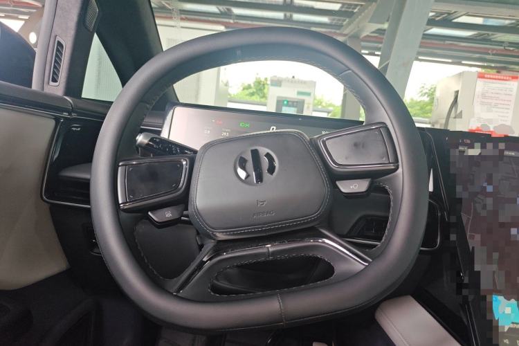 Used HiPhi X 2021 Flagship Edition 6-Seater Steering Wheel