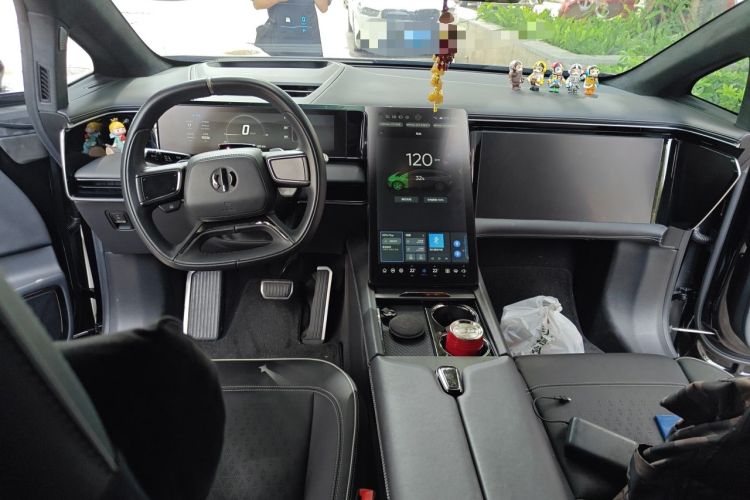 Used HiPhi X 2021 Luxury Edition 6-Seater Center Console
