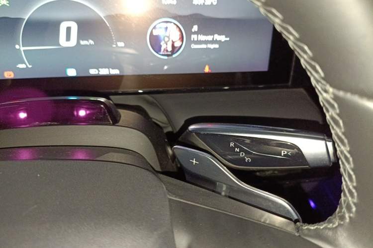 Used HiPhi X 2021 Founder Edition 6-seater Gear Lever