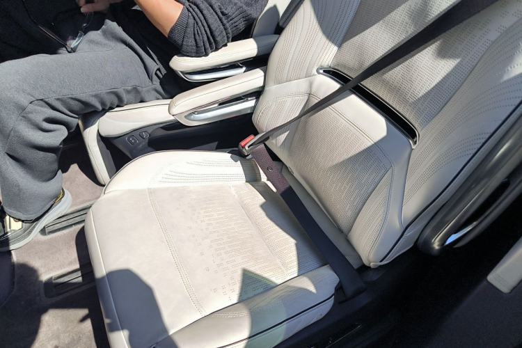 Used HiPhi X 2021 Founder Edition 6-seater Left Rear Seat