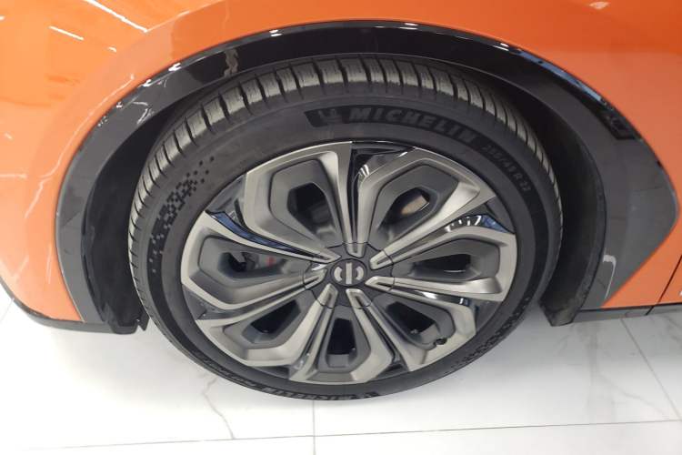 Used HiPhi X 2021 Founder Edition 6-seater Left Front Wheel Hub