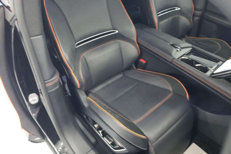 Used HiPhi X 2021 Founder Edition 6-seater Right Front Seat