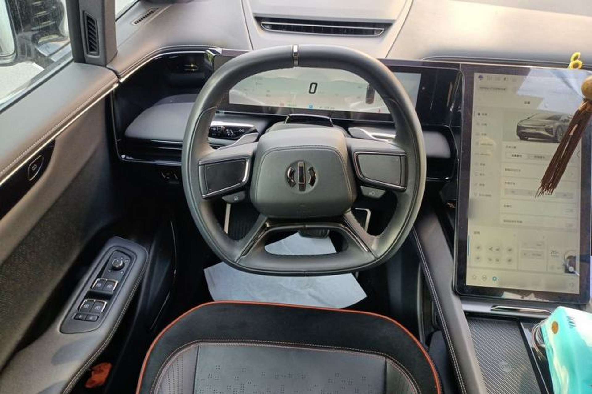 Used HiPhi X 2022 Chuan Yuan Edition 6-Seater Long-Range Version Steering Wheel