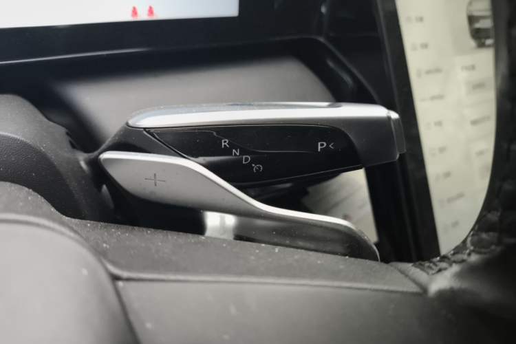Used HiPhi X 2022 Zhiyuan 6-Seat Long-Range Version Gear Lever