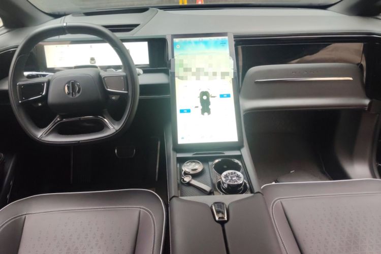 Used HiPhi X 2022 Zhiyuan 6-Seat Long-Range Version Center Console