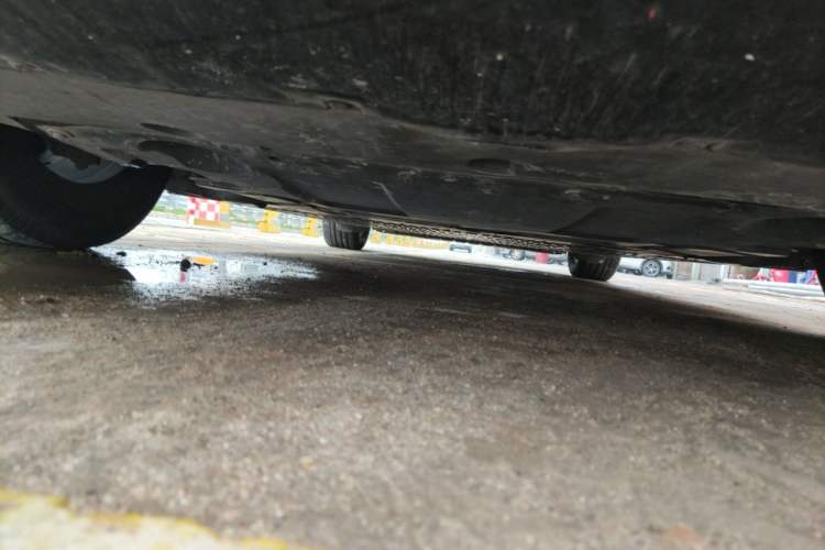 Used HiPhi X 2022 Zhiyuan 6-Seat Long-Range Version Chassis Front