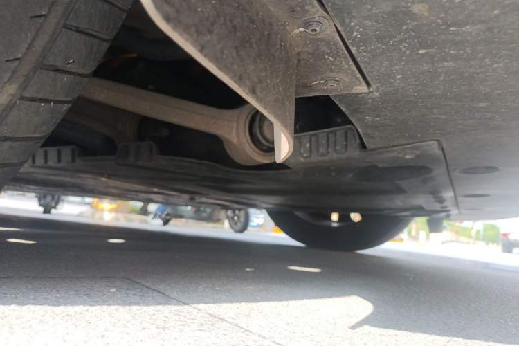 Used HiPhi X 2022 Zhiyuan 6-Seat Long-Range Version Chassis Front Right