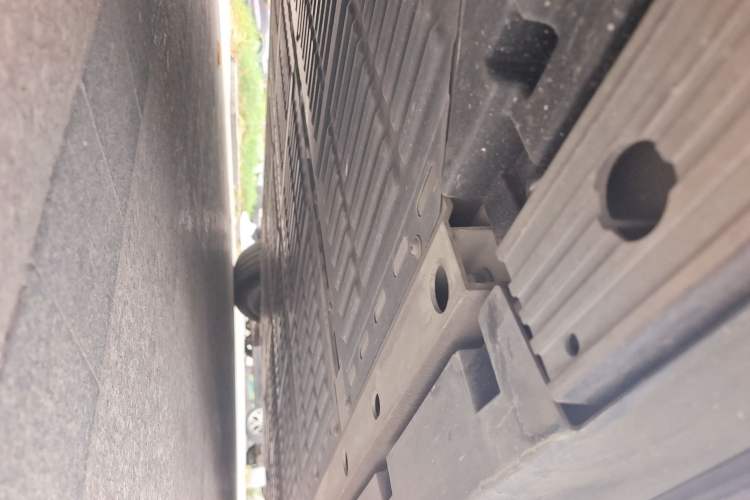 Used HiPhi X 2022 Zhiyuan 6-Seat Long-Range Version Chassis Rear Right