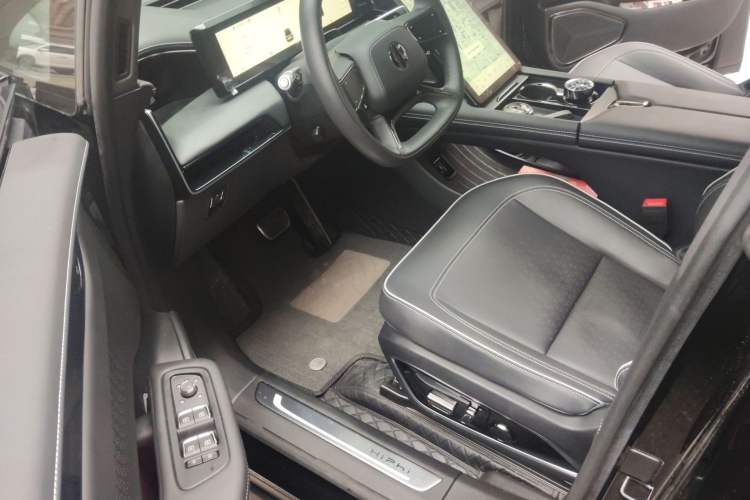 Used HiPhi X 2022 Zhiyuan 6-Seat Long-Range Version Driver Seat