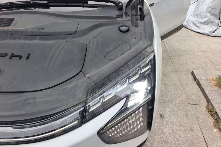 Used HiPhi X 2022 Zhiyuan 6-Seat Long-Range Version Engine Bay Left