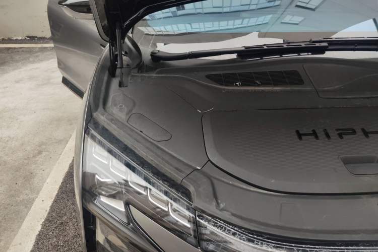 Used HiPhi X 2022 Zhiyuan 6-Seat Long-Range Version Engine Bay Right