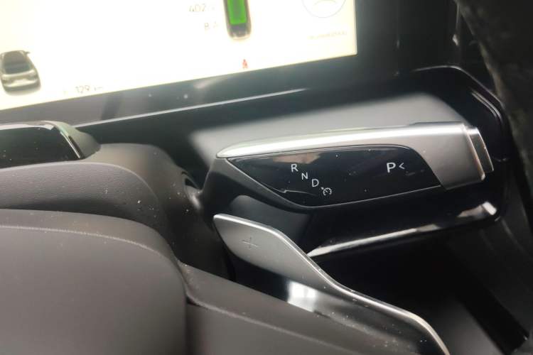 Used HiPhi X 2022 Zhiyuan 6-Seat Long-Range Version Gear Lever
