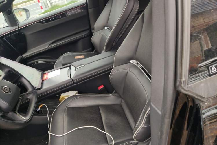 Used HiPhi X 2022 Zhiyuan 6-Seat Long-Range Version Left Front Seat