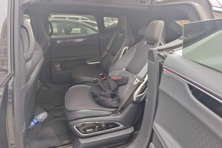 Used HiPhi X 2022 Zhiyuan 6-Seat Long-Range Version Left Rear Seat