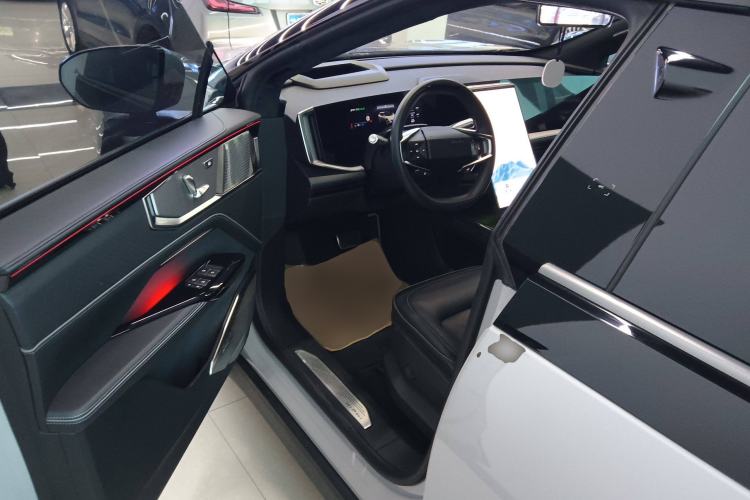 Used HiPhi Y 2023 560 km Pioneer Edition Driver Seat