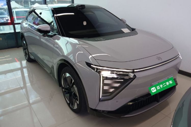 Used HiPhi Y 2023 560 km Pioneer Edition Front Right 45 Deg
