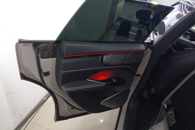Used HiPhi Y 2023 560 km Pioneer Edition Left Rear Door Interior
