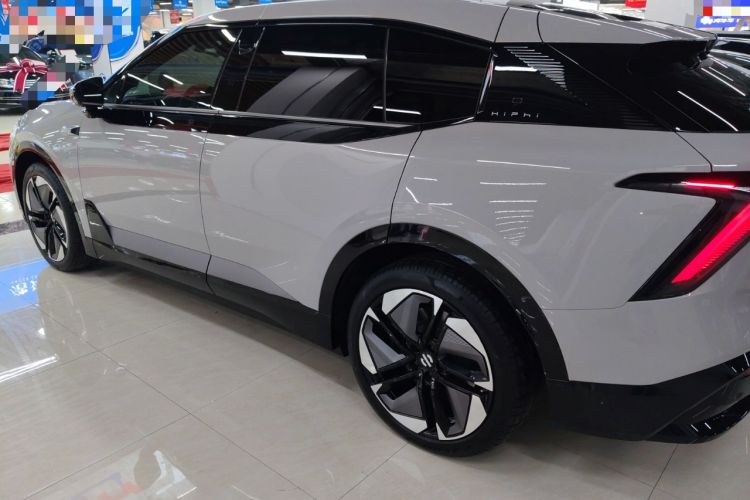 Used HiPhi Y 2023 560 km Elite Version Left Side