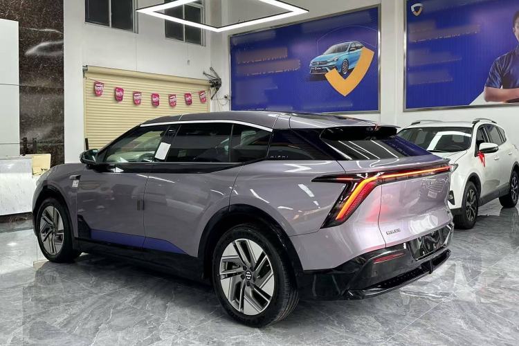 Used HiPhi Y 2023 560 km Pioneer Edition Exterior 4