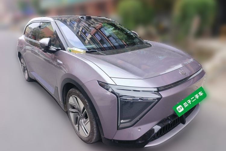 Used HiPhi Y 2023 810 km Long-Range Version Front Right 45 Deg