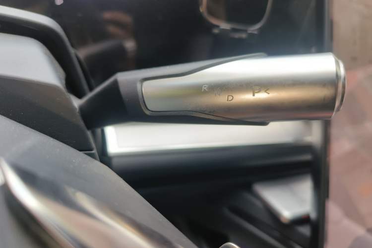 Used HiPhi Y 2023 810 km Long-Range Version Gear Lever