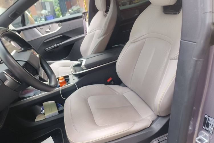 Used HiPhi Y 2023 810 km Long-Range Version Left Front Seat