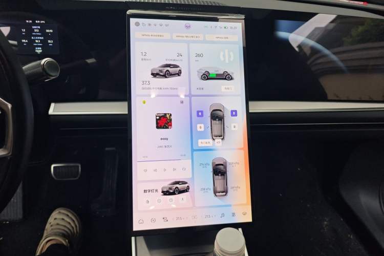Used HiPhi Y 2023 560 km Pioneer Edition Audio And AC Panel