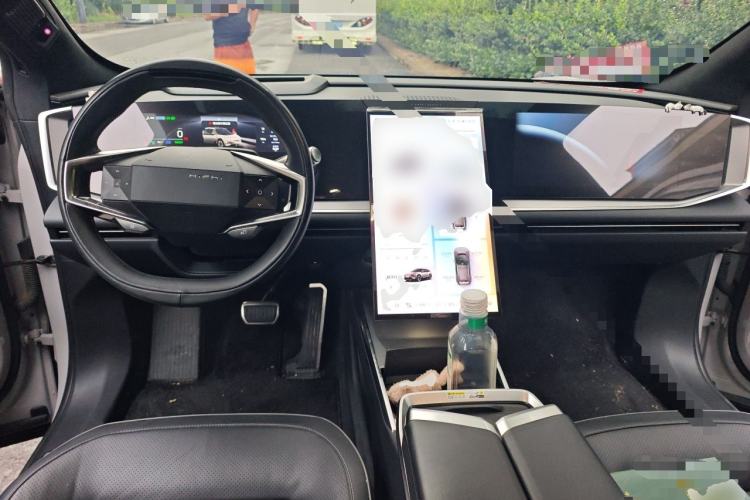 Used HiPhi Y 2023 560 km Pioneer Edition Center Console
