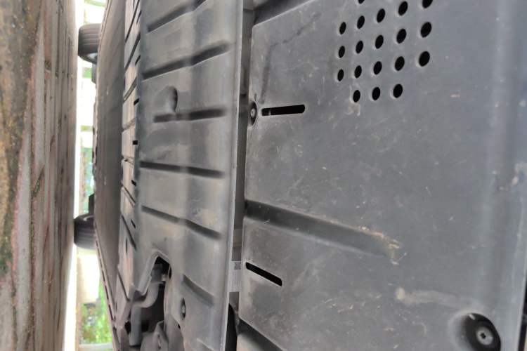 Used HiPhi Y 2023 560 km Pioneer Edition Chassis Rear