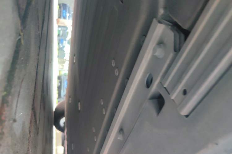 Used HiPhi Y 2023 560 km Pioneer Edition Chassis Rear Right