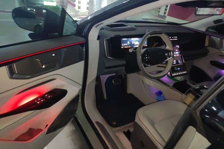 Used HiPhi Y 2023 560 km Elite Version Driver Seat