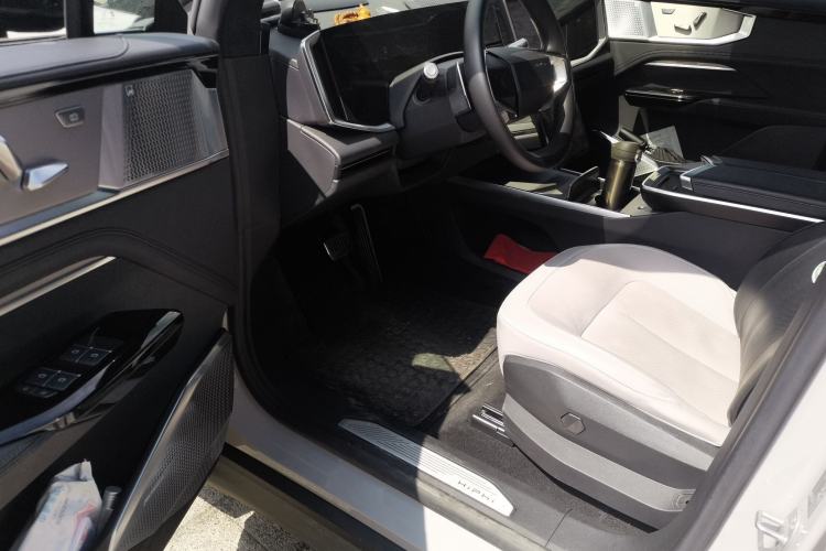 Used HiPhi Y 2023 560 km Elite Version Driver Seat