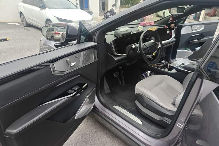 Used HiPhi Y 2023 560 km Pioneer Edition Driver Seat