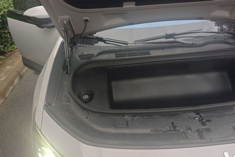Used HiPhi Y 2023 560 km Pioneer Edition Engine Bay Right