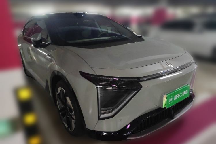 Used HiPhi Y 2023 560 km Elite Version Front Right 45 Deg