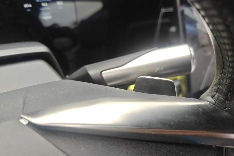 Used HiPhi Y 2023 560 km Pioneer Edition Gear Lever