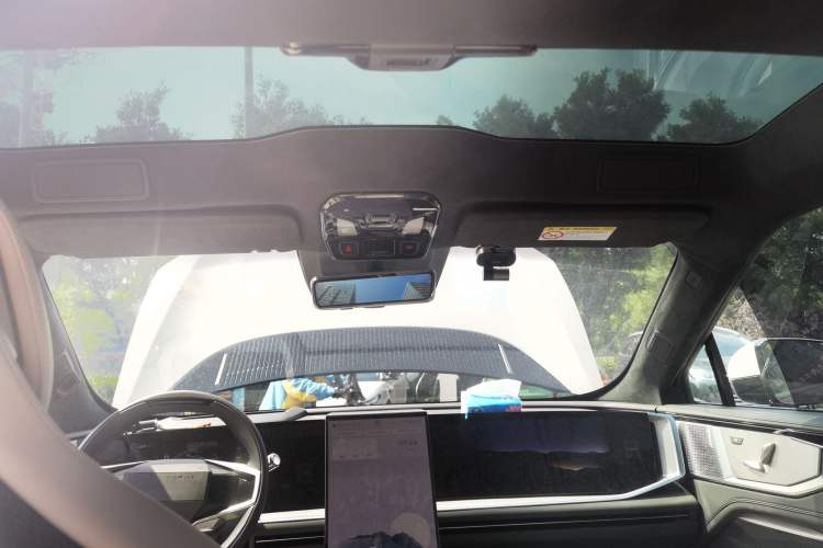Used HiPhi Y 2023 560 km Elite Version Headliner