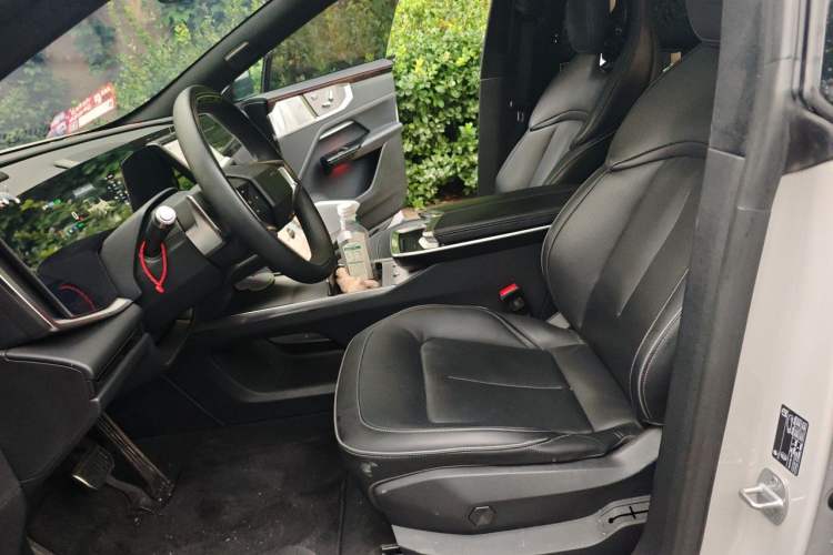 Used HiPhi Y 2023 560 km Pioneer Edition Left Front Seat