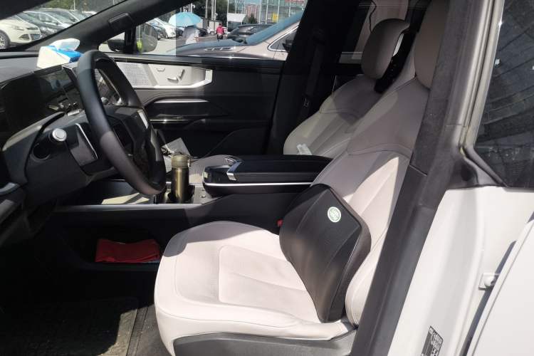 Used HiPhi Y 2023 560 km Elite Version Left Front Seat