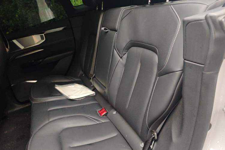 Used HiPhi Y 2023 560 km Pioneer Edition Left Rear Seat