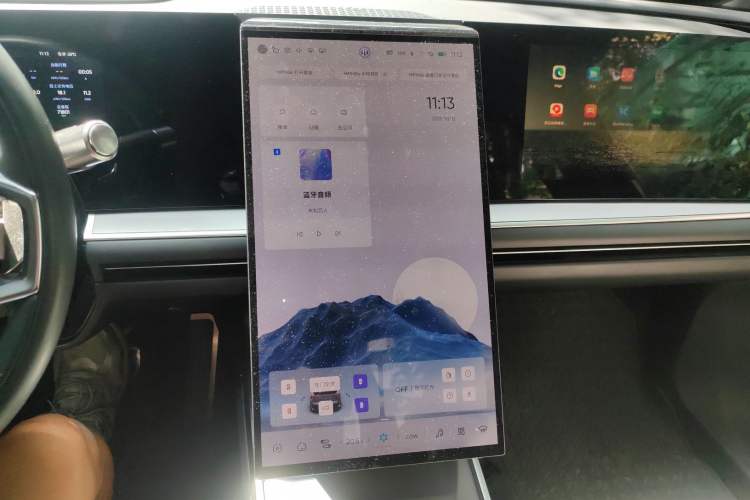 Used HiPhi Y 2023 560 km Pioneer Edition Audio And AC Panel