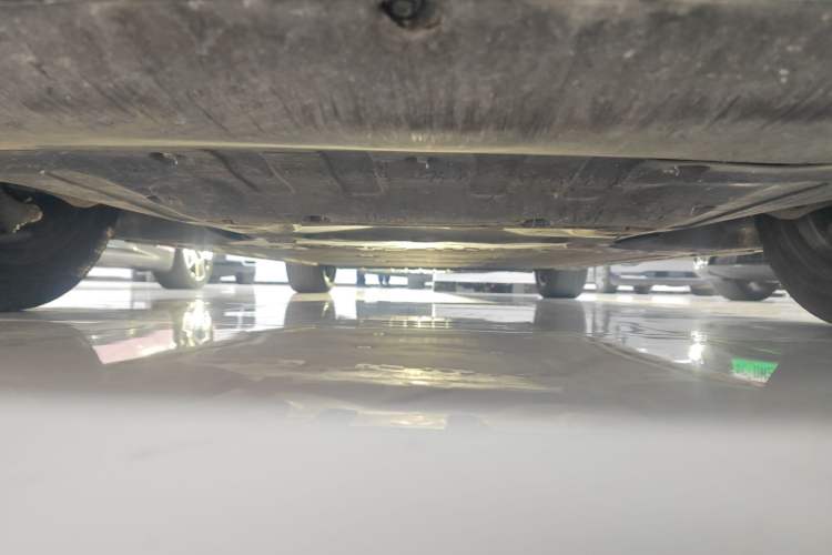 Used HiPhi Y 2023 560 km Pioneer Edition Chassis Front