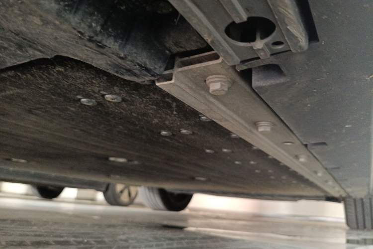 Used HiPhi Y 2023 560 km Elite Version Chassis Front Left