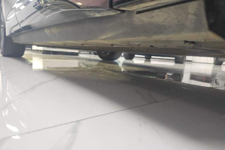 Used HiPhi Y 2023 560 km Pioneer Edition Chassis Front Right