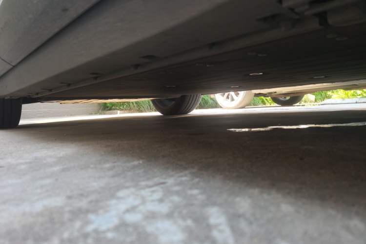 Used HiPhi Y 2023 560 km Pioneer Edition Chassis Front Right