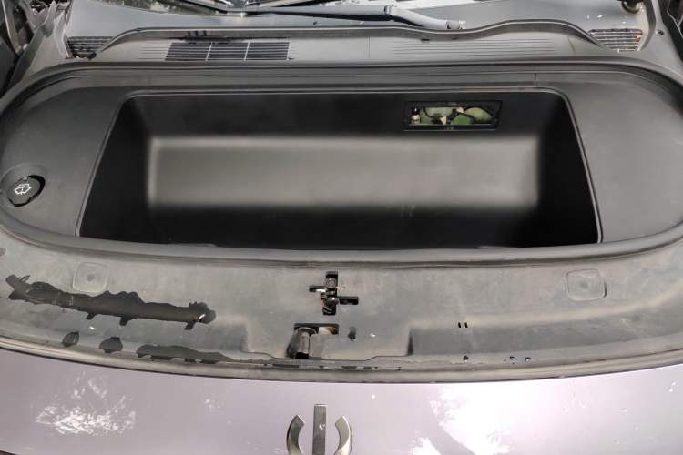 Used HiPhi Y 2023 560 km Pioneer Edition Engine Bay