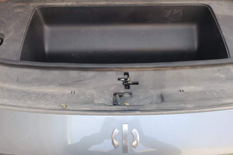 Used HiPhi Y 2023 560 km Pioneer Edition Engine Bay